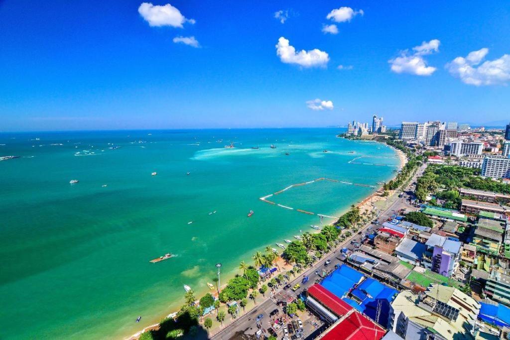 Oyo 1066 Encore Sea Side Pattaya Extérieur photo